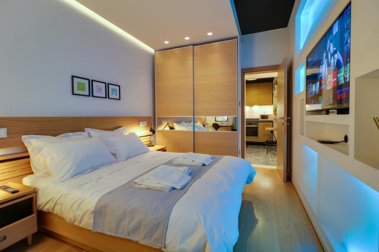 Superior Central Apt|3Min To Metro|Ac|Netflix|Imac Афины Экстерьер фото